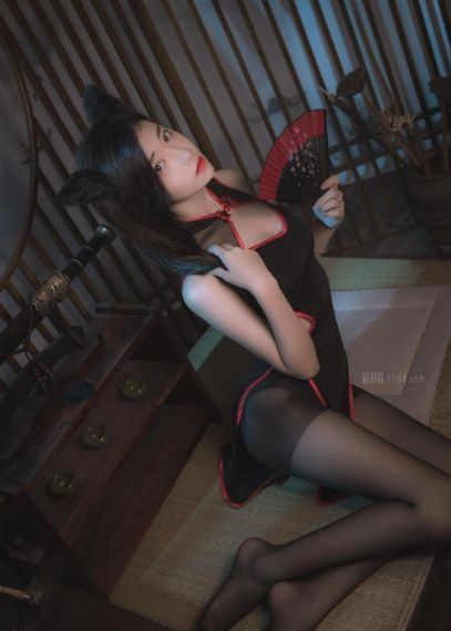 欧美街拍瑜伽裤_乱人伦精品视频在线观看