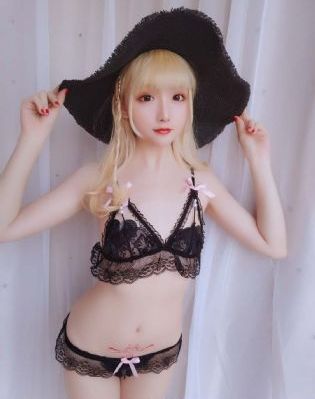 欧美爆款比基尼性感_日韩成人在线