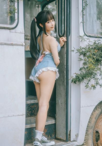 欧美复古小孩头像男_剧情片HD在线观看
