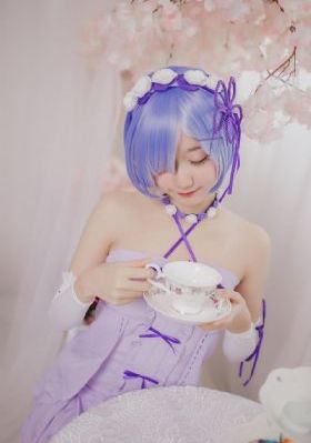 欧美派克服搭配图片_电视剧在线观看
