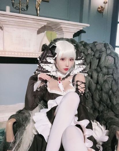 欧美透明比基尼美女_蓝光免费观看视频