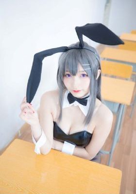 国产日韩精品_青苹果乐园免费高清观看